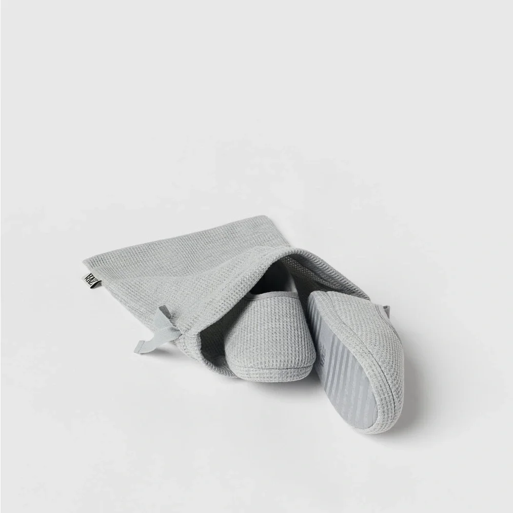 Zara Baby Gray Monochrome House Slippers - Size 24-25 (US size 8-9) NWT